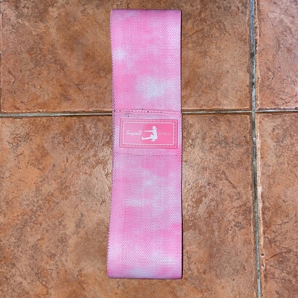 Suzie B Fitness light pink tie dye glute band - Picture 3 of 4